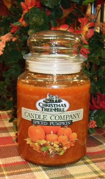 Christmas Tree Hill Candle - Spiced Pumpkin - 26oz
