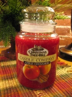 Christmas Tree Hill Candle - Apple Cinnamon - 26oz